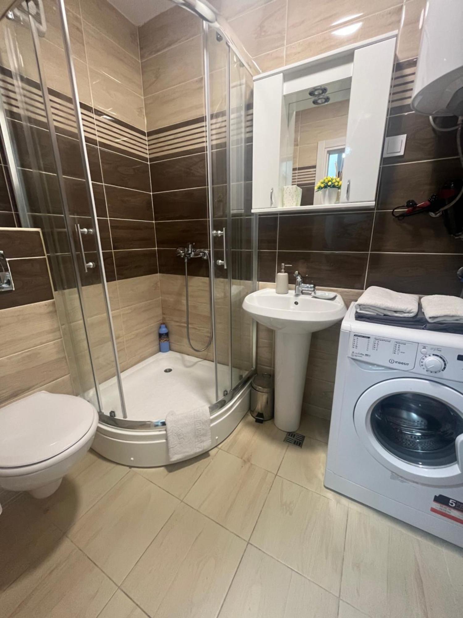 De Lux Apartment *